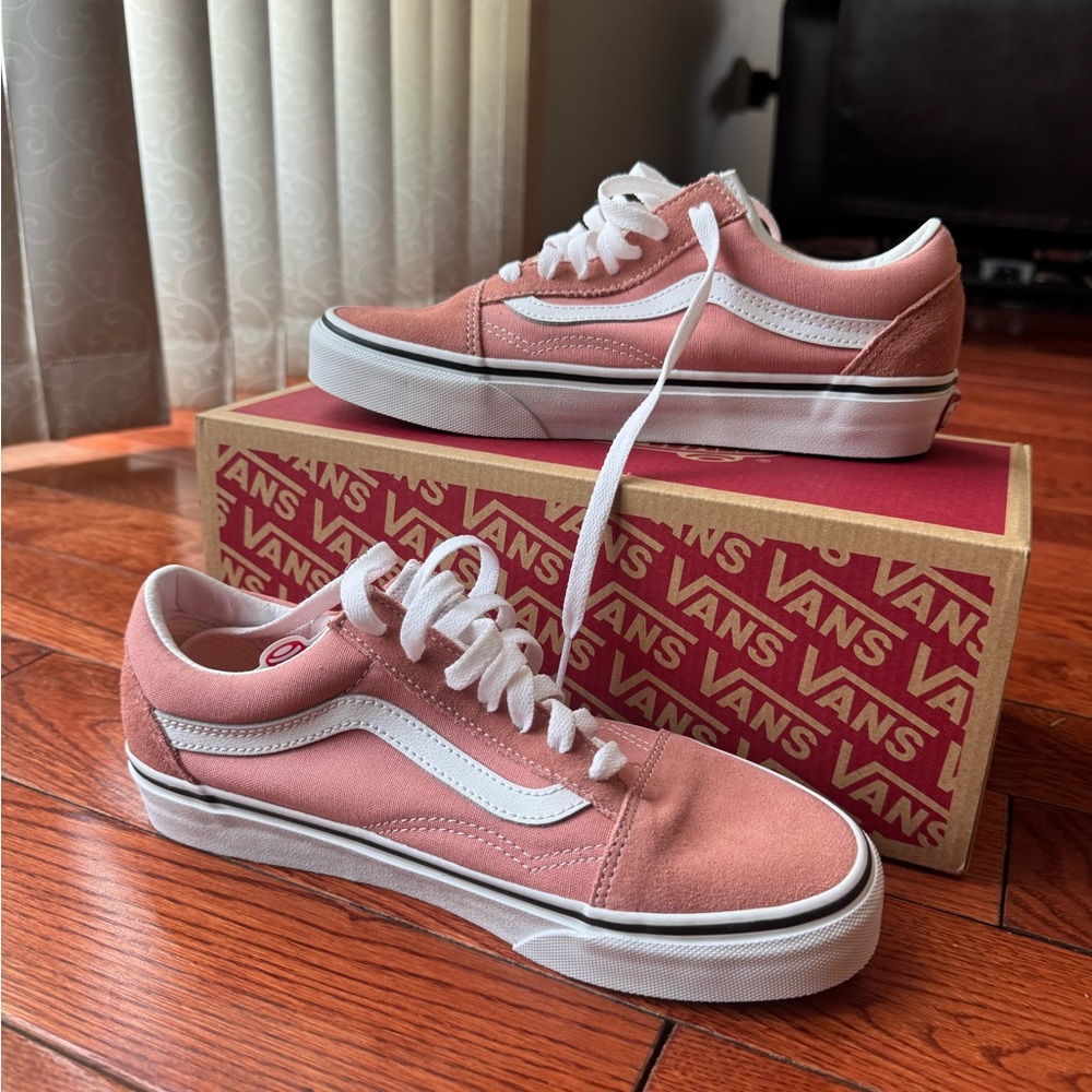 NWT Vans Old Skool Pink and White Shoes